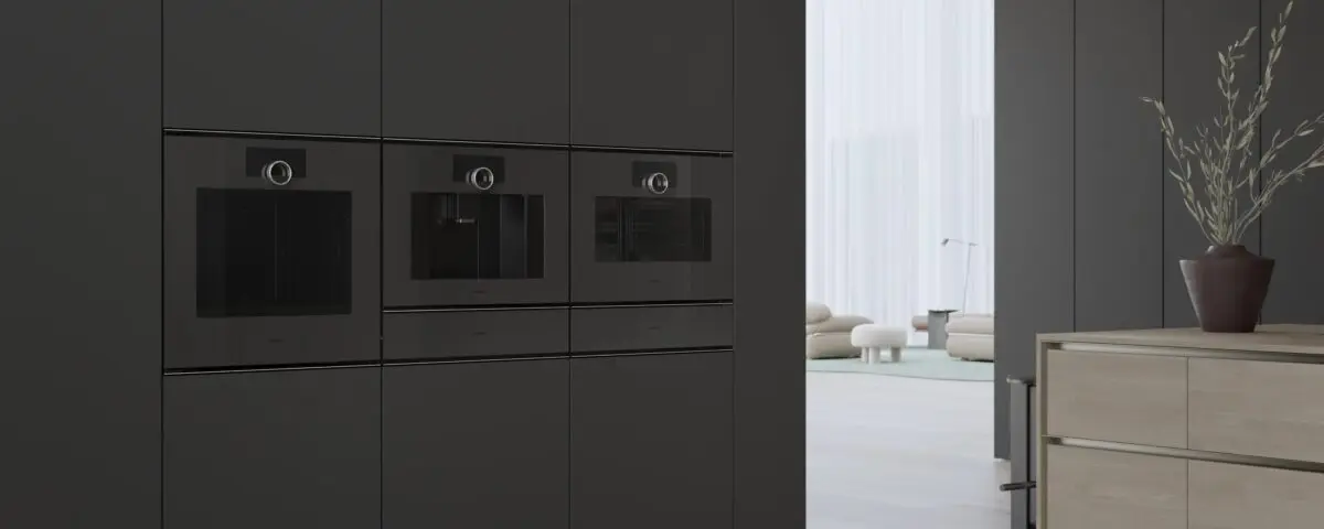 Минималистичная кухня Gaggenau серии 400 со встроенной техникой