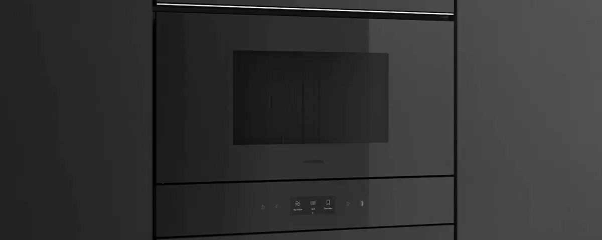 Встраиваемая микроволновка Gaggenau в минималистичной кухне